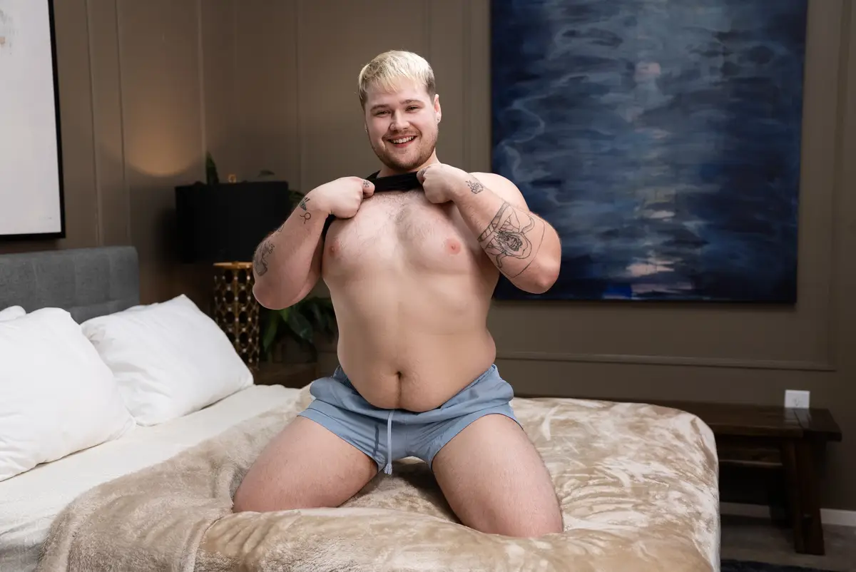 Hoetry Is Hungrier Than Drake Vons Sister Gay Porn