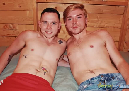 In The Cozy Cabin With Zacc Andrews & Danny Wilcoxx In The Cozy Cabin With Zacc Andrews & Danny Wilcoxx Gay Porn