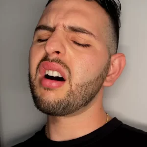 Mack Burns Blows Hugo Spritz At TIM Suck Gay Porn