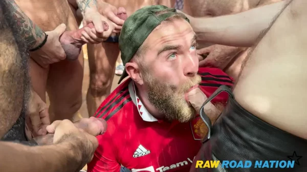 Duke London's Oral Gang-Bang Gay Porn 1
