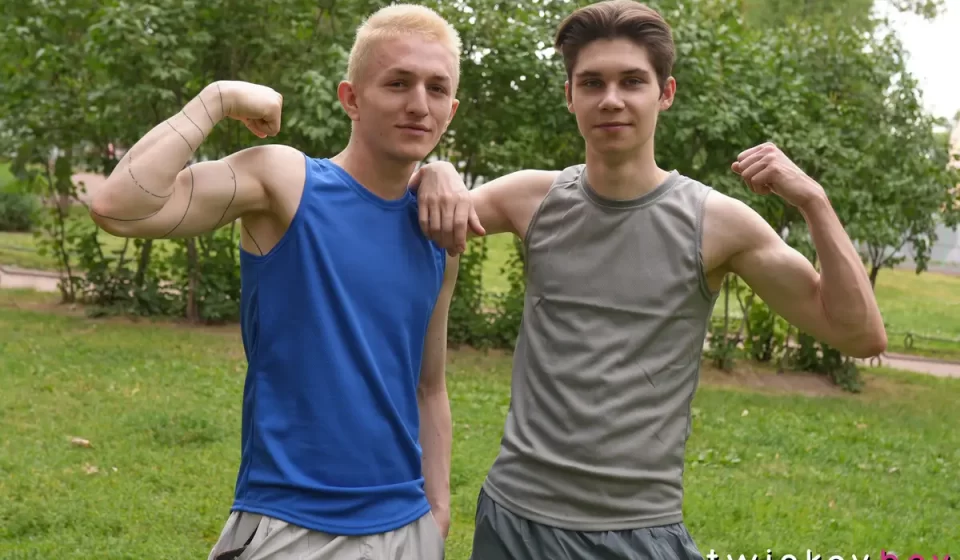 Hot Twinks Scott Smith & Amon Heat Up the Couch for TwinkeyBoy Gay Porn