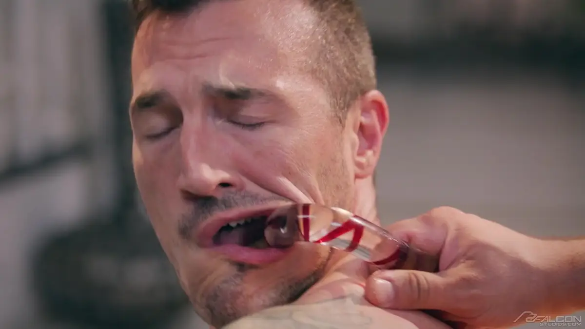 Sir Peter & Derek Kage In Bred & Breakfast: Push It Inn Gay Porn 4