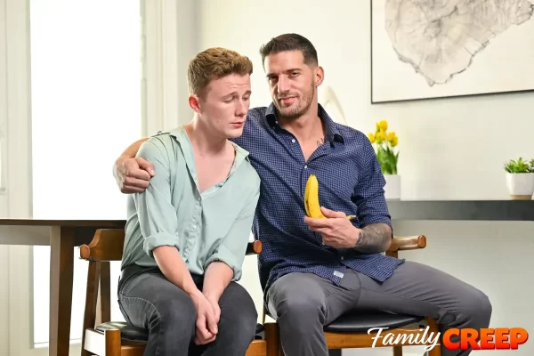 Stepdad's Banana BJ: Benny Fox & Ty Roderick Gay Porn
