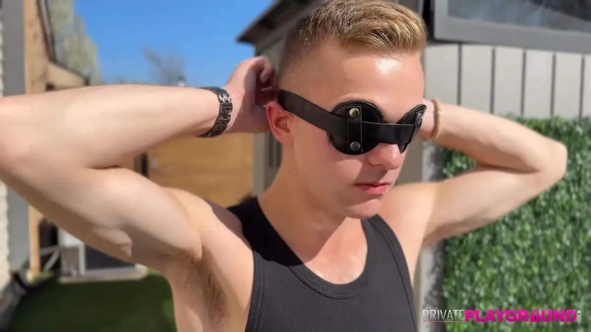Chad Crimson's Bareback Truck Stops By The Pool For A Threesome 1