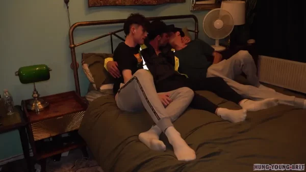 Hung Young Brit: Cassian Twink, Elliot Thomas, and Kyle Davies Heat Up the Funfair Gay Porn