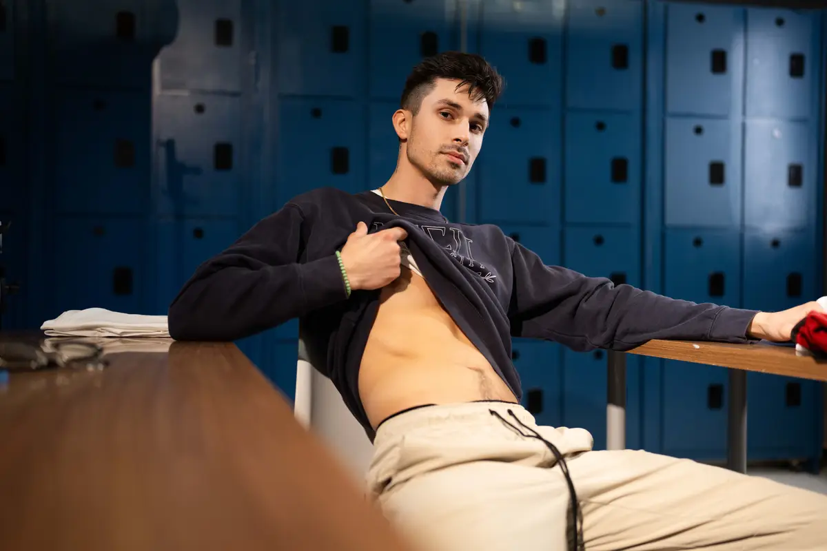 Kane Fox, Leo Levine, & Siren Santiago In Campus Cock Gay Porn 4