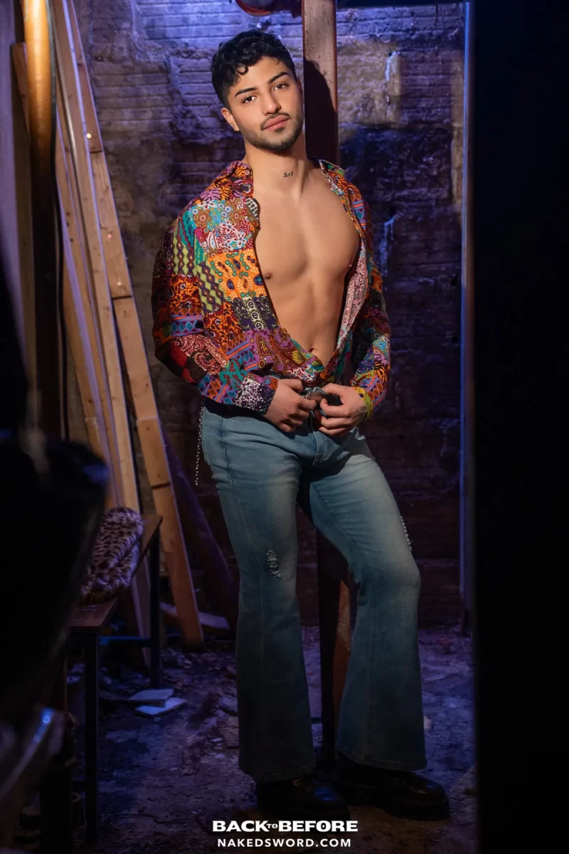 Back to Before: Jade Desir & Joe Vanni's Raw 70s Alley Encounter Gay Porn 4