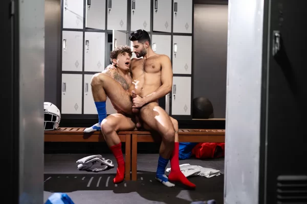 Cum Rivals: Leo Levine & Samm Fitness Heat Up the Locker Room Gay Porn 12