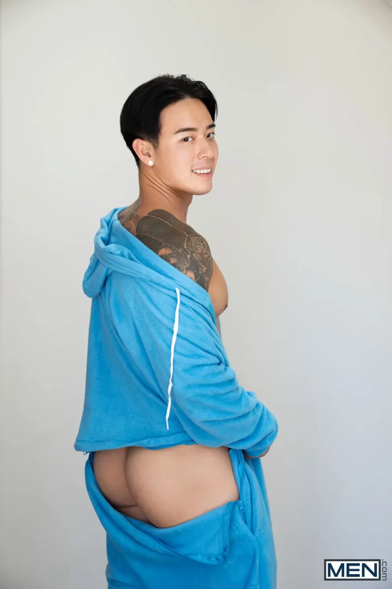 Oomfie Betrayal: Drake Von Pumps Titus Low as Stepbro Watches Gay Porn 6