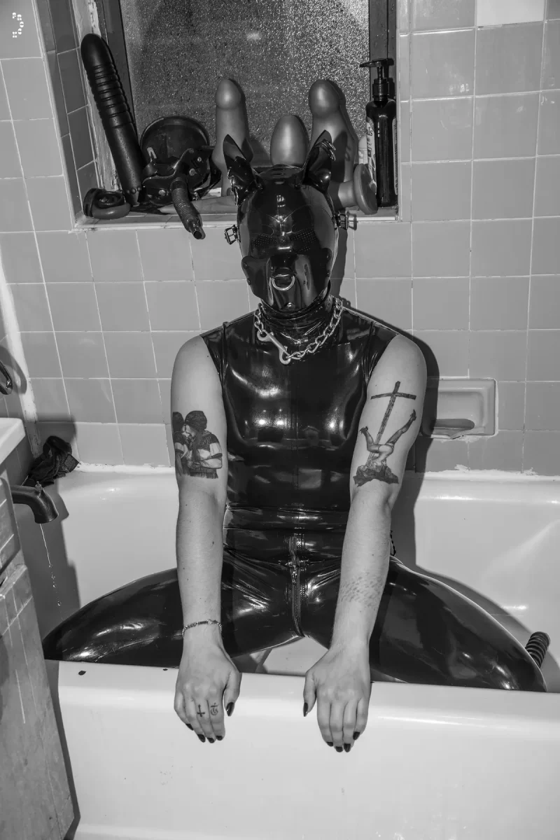 A Night in Red Latex: Sir Malice & Daimon Prince's Sensual Submission Gay Porn 1