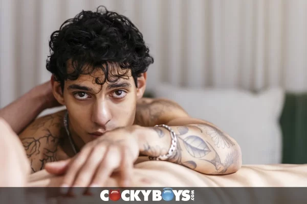 A Sensual CockyBoys Encounter: Jack Valor & Lyle Isira 💋 Gay Porn 3