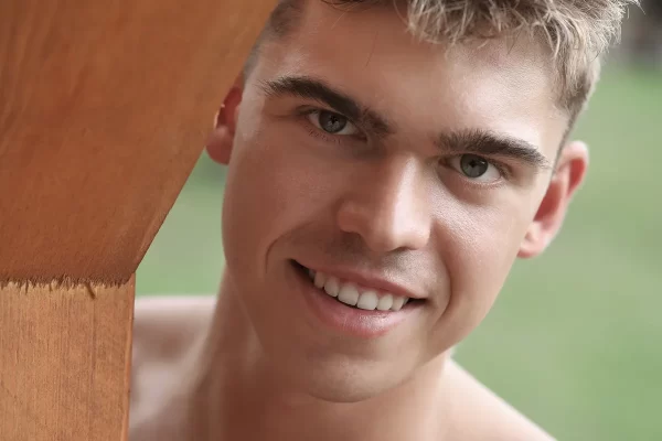 A Striking Debut: Arthur Reid's Czech Seduction Gay Porn 5