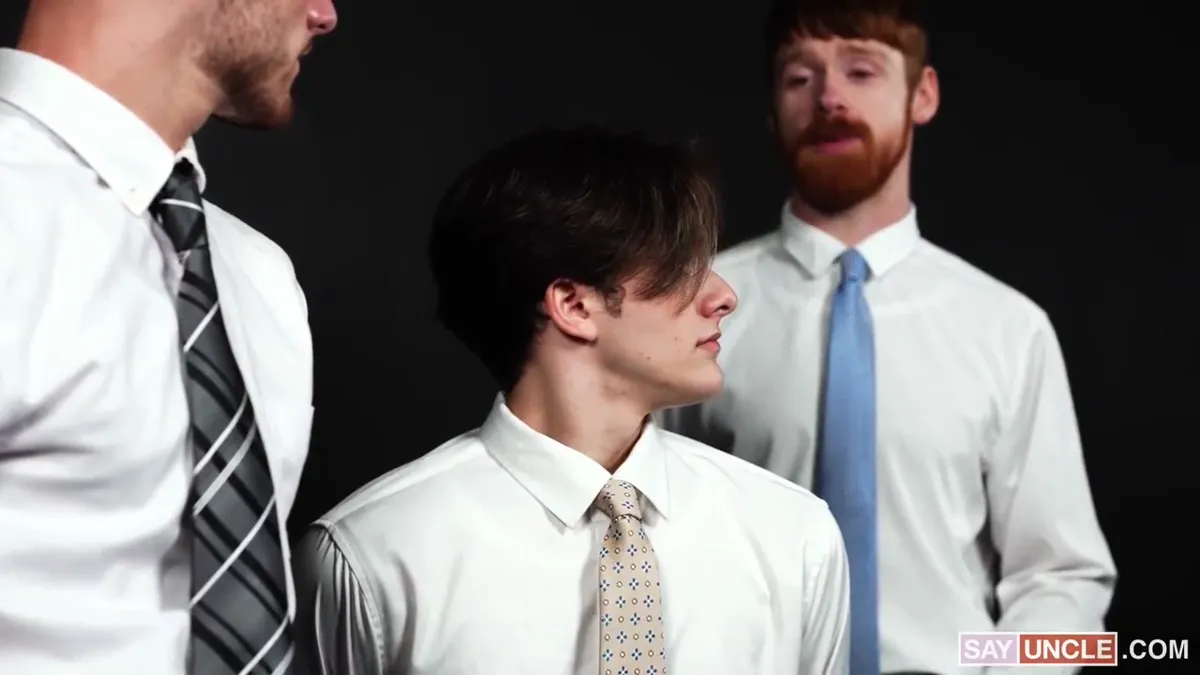 Big Red's Includes Archer Black & Dex Devall In His Special Circle Gay Porn 2