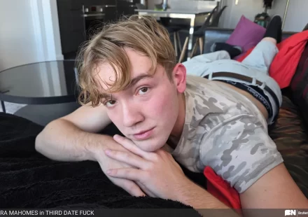 Ezra Mahomes's Hot Third Date With Romeo Davis Gay Porn