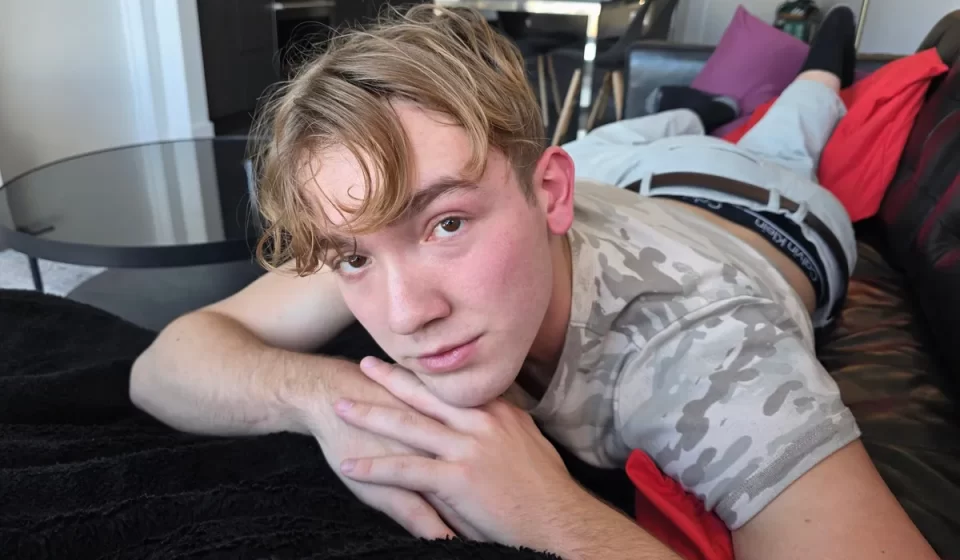 Ezra Mahomes's Hot Third Date With Romeo Davis Gay Porn