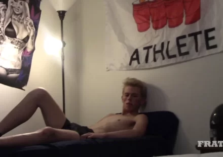 Fresh-Faced Kyle Takes on FratX's Finest: A Tale of Temptation & Teamwork Gay Porn