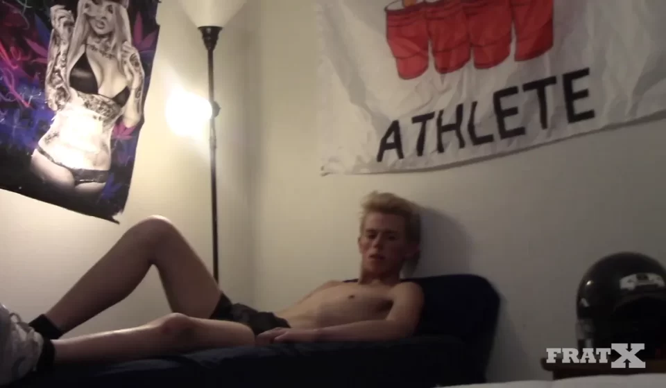 Fresh-Faced Kyle Takes on FratX's Finest: A Tale of Temptation & Teamwork Gay Porn