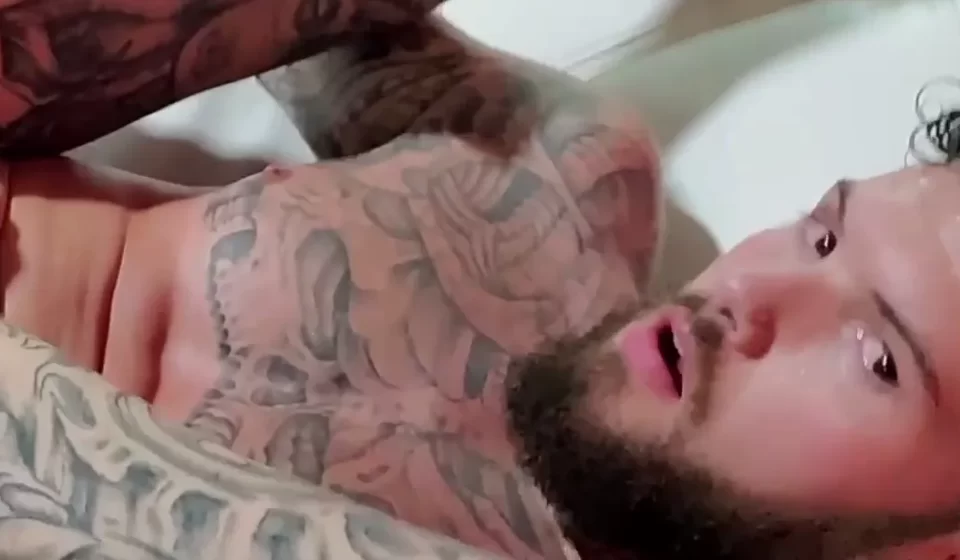 Hatler Gurius Enjoys Brian Bonds’ Famous Member Hatler Gurius Enjoys Brian Bonds' Famous Member Gay Porn