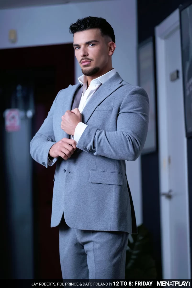 Jay Roberts Makes a Stunning Comeback in 12 to 8: Friday Gay Porn 22