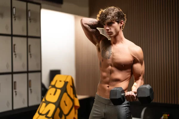 Leo Levine & Angel Rivera's Study Session: A Gym Hookup Gay Porn 3