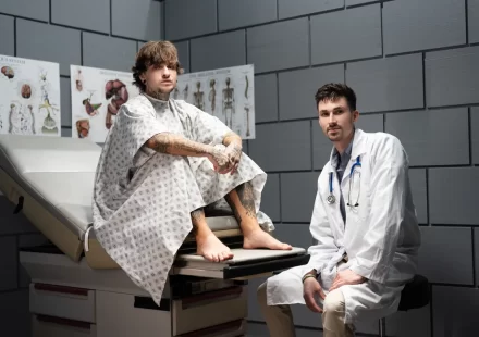 Squirty Emergency Fuck: Kane Fox & Austin Spears Gay Porn