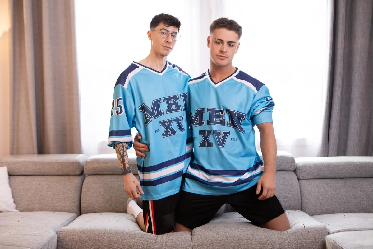 Straight Hockey Bros: Cole Black & Vincent O'Reilly Gay Porn