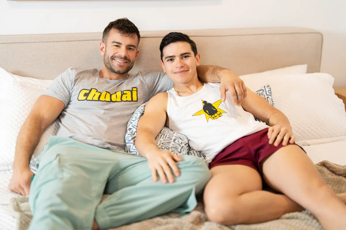 Wild & Young Alex Gonz & Parker Nolan: Hot Sex Newbies Experience Gay Porn