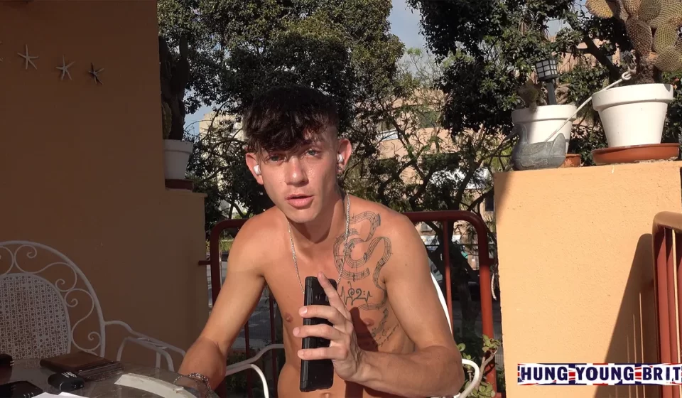 XXL Bareback Twink Destruction at Hung Young Brit XXL Bareback Twink Destruction at Hung Young Brit Gay Porn