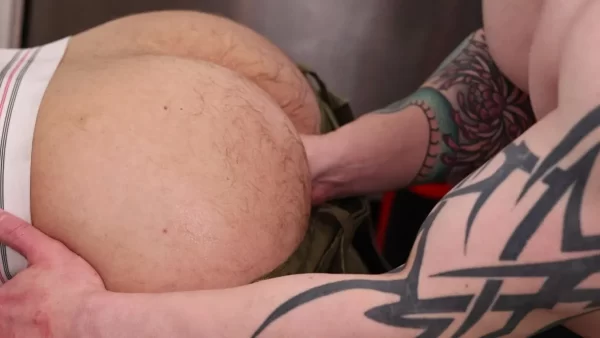Brogan's Handyman Crack Becomes Baxxx’s Obsession Gay Porn 8