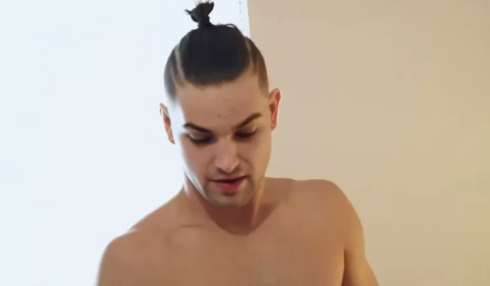 Johnny Rapid's Threesome: Stealing Cum with His Buddies Gay Porn