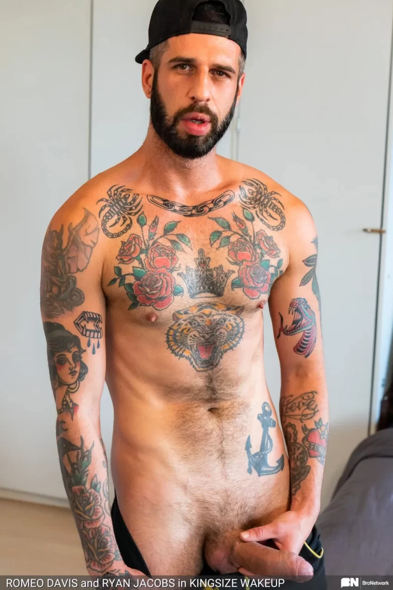 Ryan Jacobs Takes Romed Davis' King Size Member Gay Porn 2