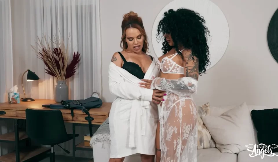 Shared Secrets: Eva Maxim, Foxxy & Dakota Wonders Gay Porn 20