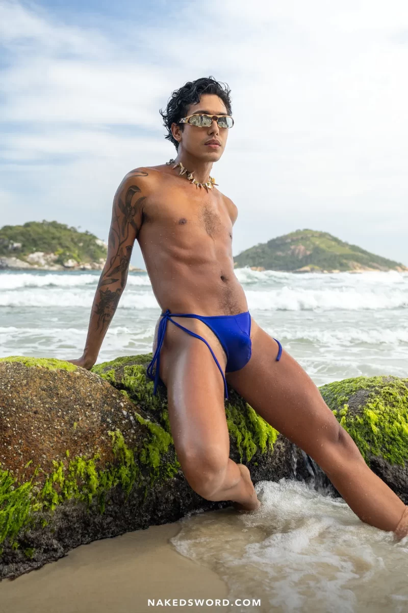 Sir Peter and Lvcas Ripardo: A Brazilian Bareback Hookup Gay Porn 6