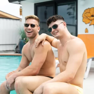 Sumner & James Ash: Heatwave Hookup by the Pool Gay Porn