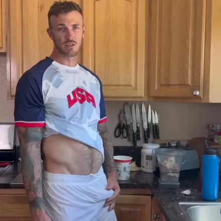 A Solitary Conquest with Christian Wilde Gay Porn