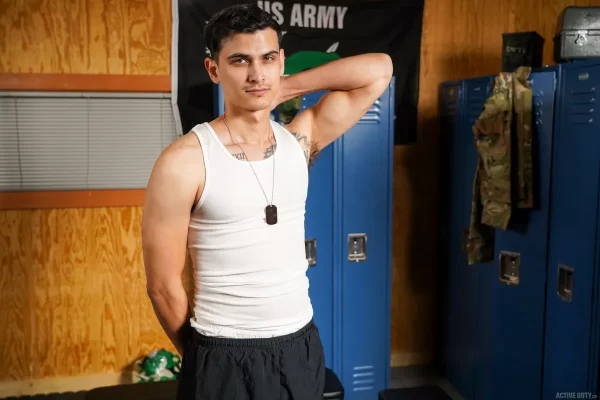Barracks Soldiers: Baxxx & Justin Cross Do it Gay Porn 3