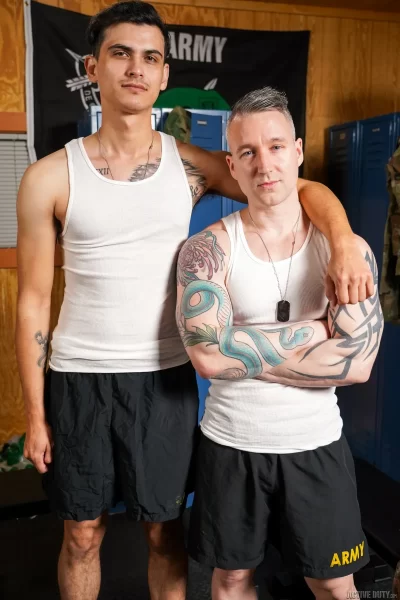 Barracks Soldiers: Baxxx & Justin Cross Do it Gay Porn 5