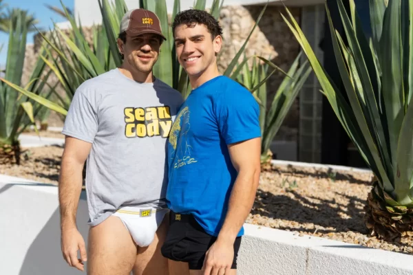Channing Flynn & Hugs Kandelas: Steamy Outdoor Ball Party Gay Porn 8