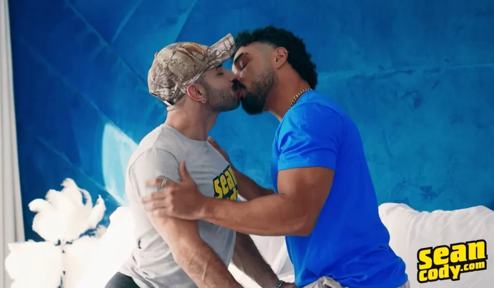 Diego Silva & Diego Fox Deliver Delectable Delight Gay Porn