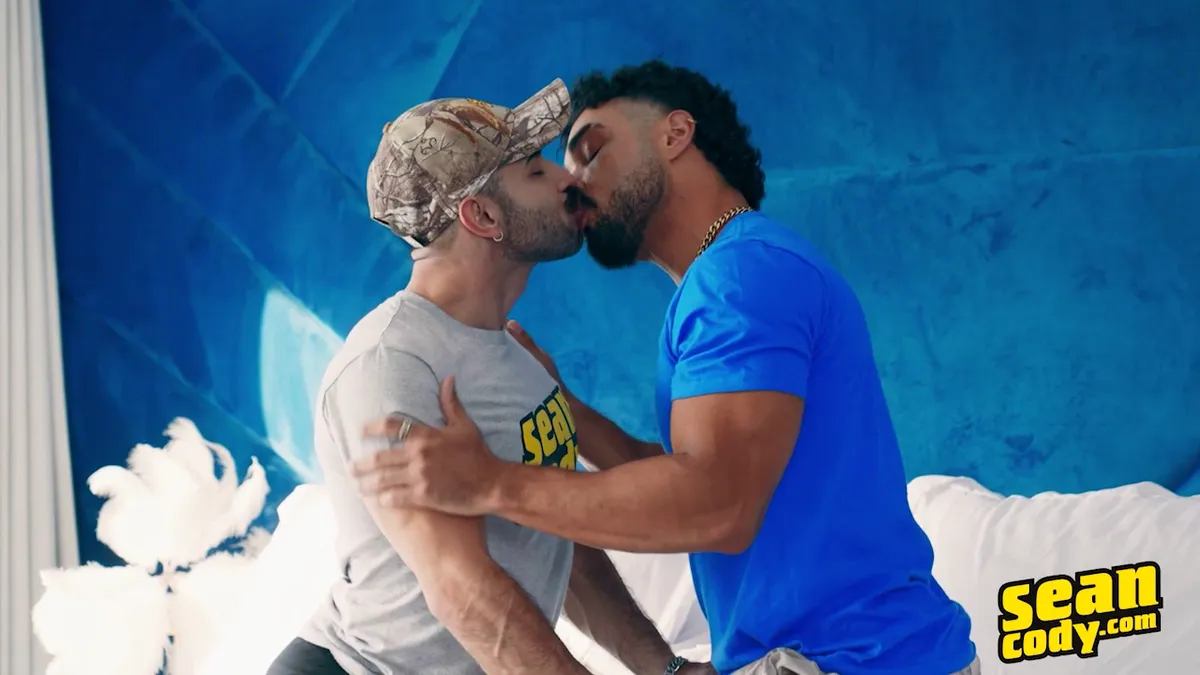 Diego Silva & Diego Fox Deliver Delectable Delight Gay Porn