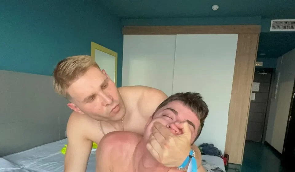 Jordan Fox Drills Deep into Rossy X’s Tight Ass Jordan Fox Drills Deep into Rossy X's Tight Ass Gay Porn
