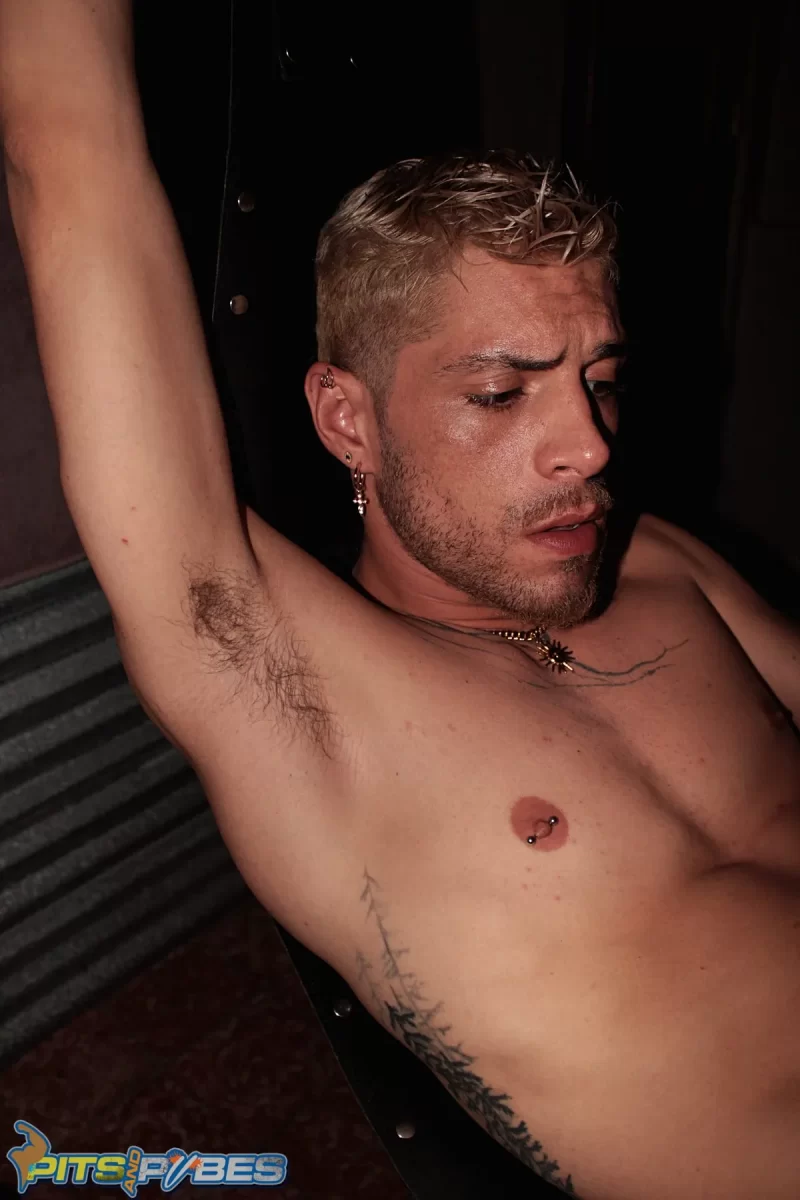 <h2>Pits and Ken Into The Sling: A Wild Journey</h2> Gay Porn 3