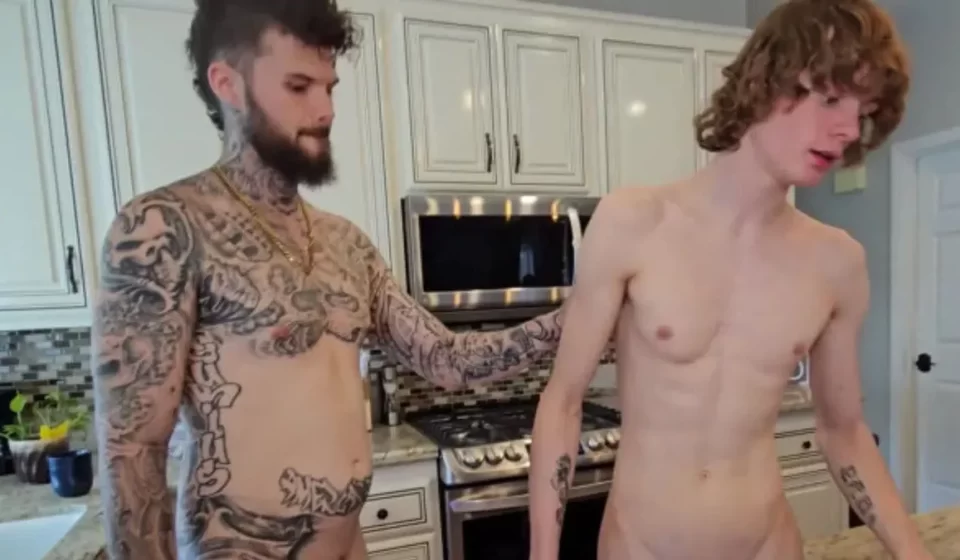 Hot Realtor Spikey Dee Takes It From Hatler Gurius Gay Porn