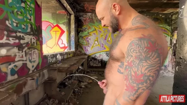 Pigs Out of Water: Kinkoer's Muscular Threesome Gay Porn 12