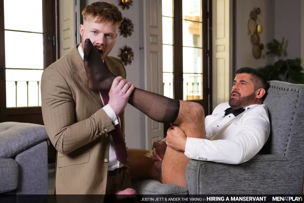 Ander the Viking Welcomes Justin Jett to His Manor Gay Porn 8