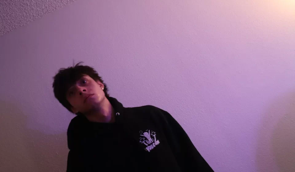 Asher Haynes Takes on 4 Tops for a SketchySex Gangbang Gay Porn