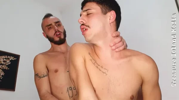 Dope Gives James Marte’s Pole a Supreme Treatment Gay Porn Dope Gives James Marte's Pole a Supreme Treatment Gay Porn