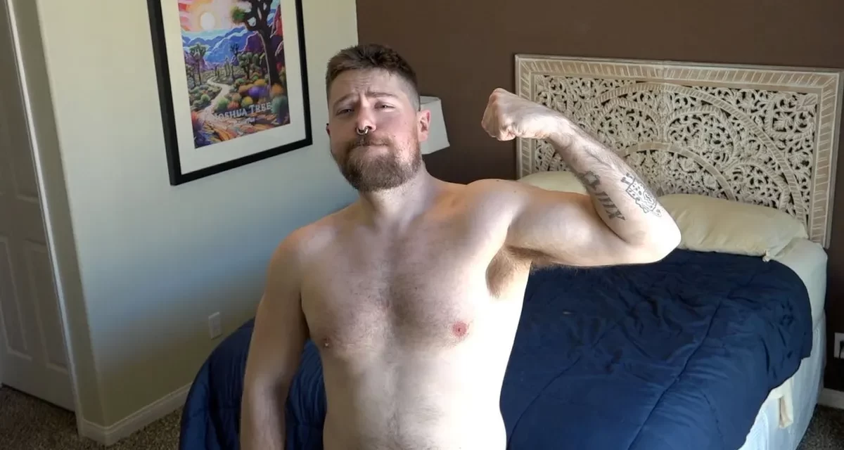 Muscle Bear Porn: Liam Angell Does Robin Pierce Gay Porn