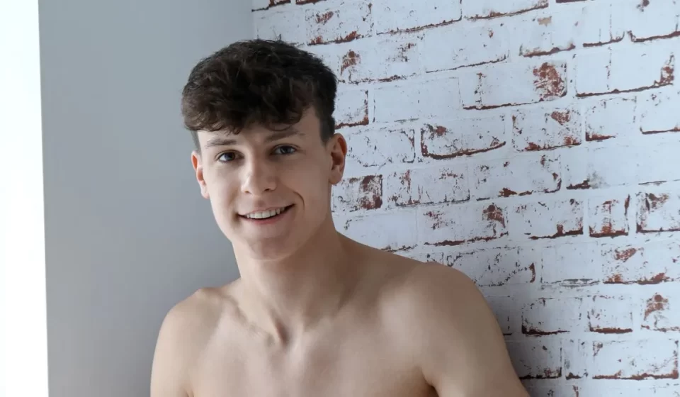 Shane Mendes Steals the Spotlight for All the Right Reasons Gay Porn