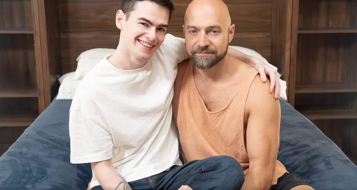 Adam Snow Breeds Tyga Knottz with His Massive Cock Gay Porn